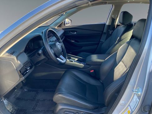 Used 2023 Honda Accord Touring image 9