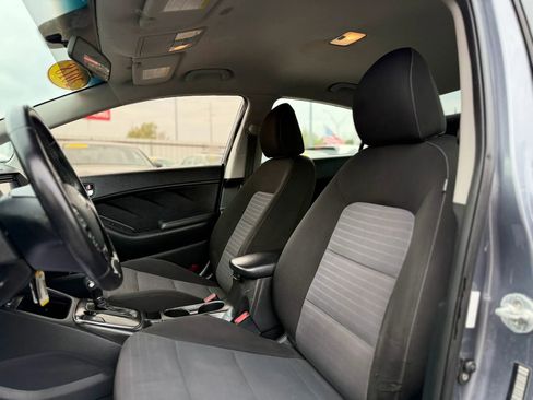 Used 2018 Kia Forte S image 10