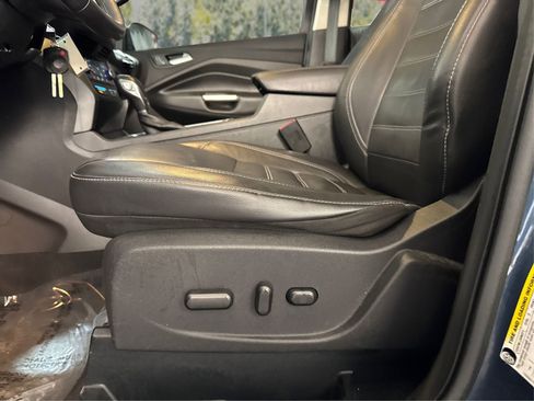 Used 2018 Ford Escape SEL w/ Ford Safe & Smart Package image 17