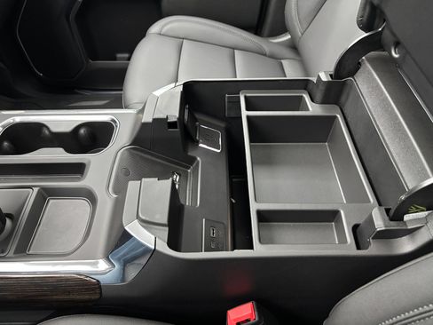 New 2026 GMC Sierra 1500 Elevation w/ Elevation Premium Package AWD/4WD image 30
