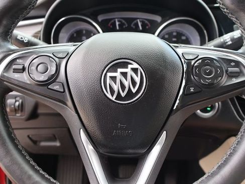 Used 2020 Buick Envision Essence FWD image 23