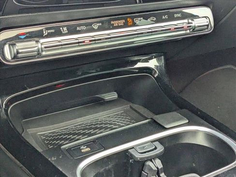 Used 2025 Mercedes-Benz CLA 250 image 15