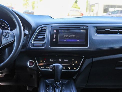 Used 2018 Honda HR-V EX image 13