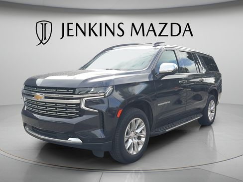 Used 2024 Chevrolet Suburban Premier RWD image 7