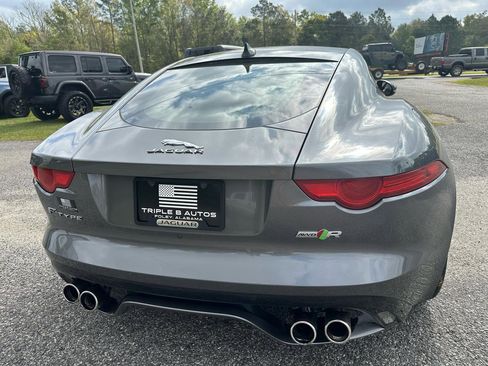 Used 2017 Jaguar F-TYPE R image 4