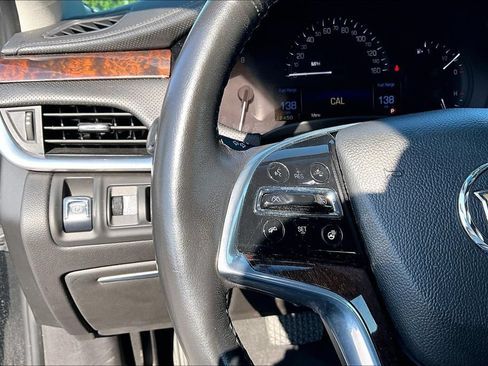 Used 2013 Cadillac XTS Luxury w/ Driver Awareness Package FWD image 13