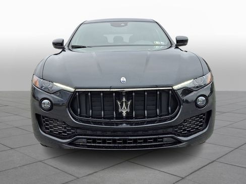 Used 2024 Maserati Levante GT Ultima image 2