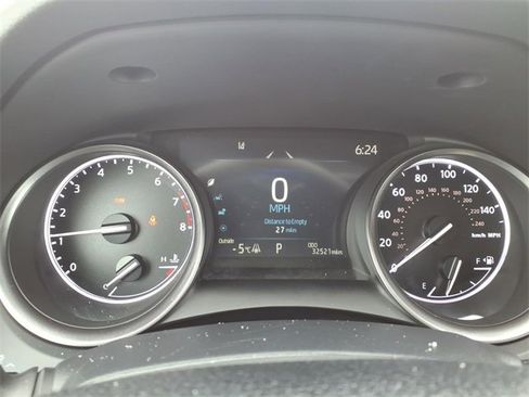 Used 2024 Toyota Camry SE image 17