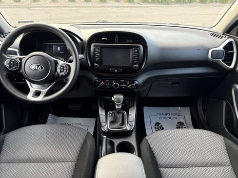 Used 2021 Kia Soul LX FWD image 25