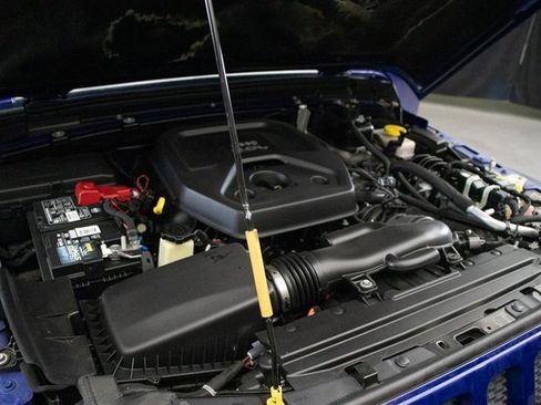 Used 2018 Jeep Wrangler Unlimited Sport image 26