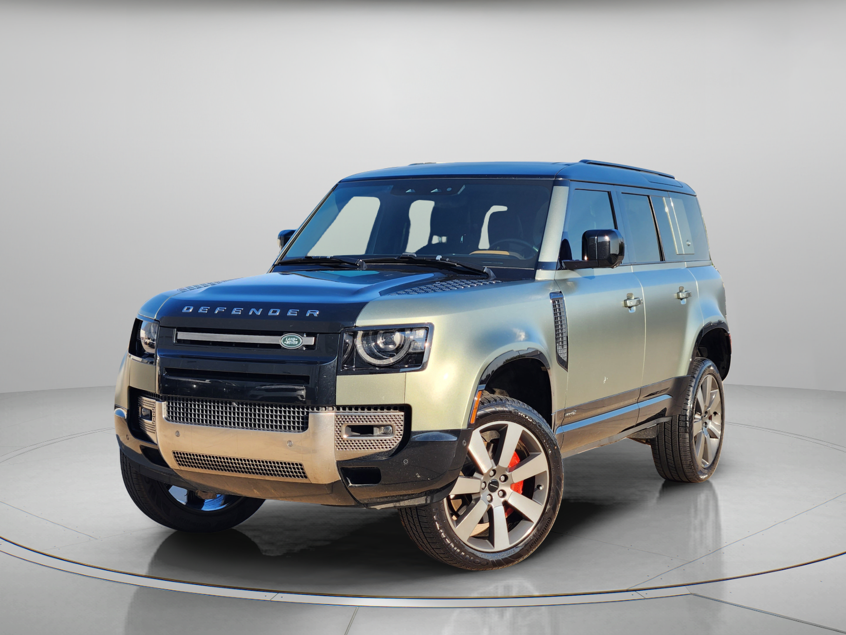 Used 2023 Land Rover Defender 110 X AWD/4WD image 1