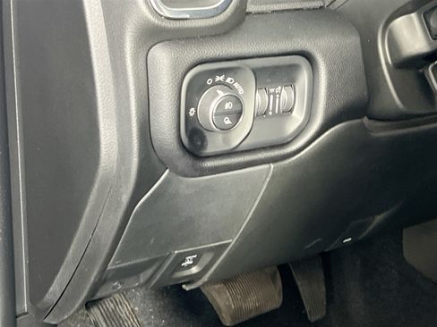 Used 2024 RAM 2500 Laramie AWD/4WD image 10
