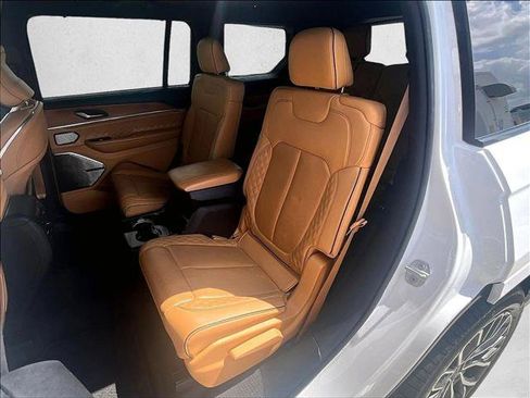 Used 2022 Jeep Grand Cherokee L Summit AWD/4WD image 28