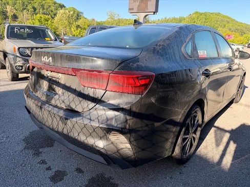 Used 2023 Kia Forte LXS FWD image 14