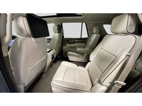 Used 2021 GMC Yukon Denali w/ Denali Ultimate Package AWD/4WD image 16