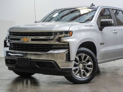 Used 2019 Chevrolet Silverado 1500 LT w/ Texas Edition image 6