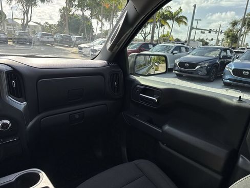 Used 2024 GMC Sierra 1500 Pro w/ Pro Value Package AWD/4WD image 15