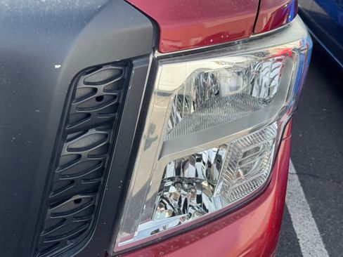 Certified 2017 Nissan Titan S image 10