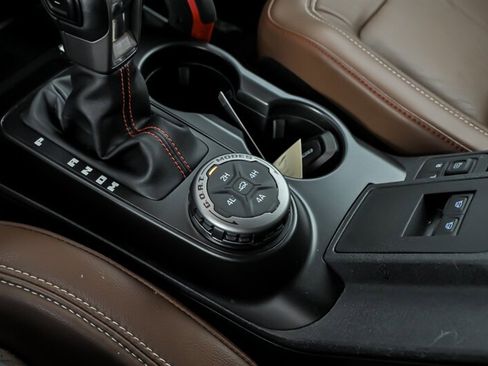 Used 2023 Ford Bronco Heritage Edition AWD/4WD image 30