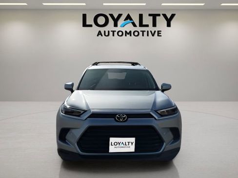 Used 2026 Toyota Grand Highlander XLE image 8