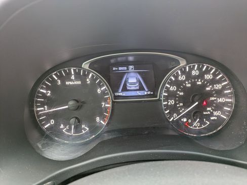 Used 2016 Nissan Pathfinder SL w/ SL Tech Package image 16