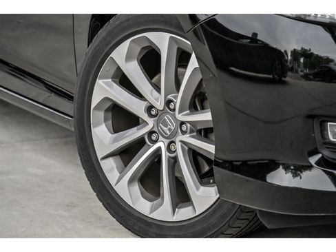 Used 2013 Honda Accord Sport image 3