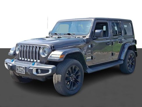Used 2023 Jeep Wrangler Unlimited Sahara w/ Cold Weather Group AWD/4WD image 3