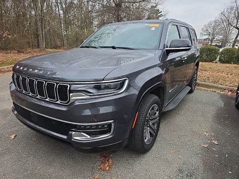 Used 2023 Jeep Wagoneer w/ Premium Group I image 1