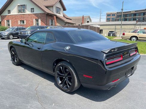 Used 2016 Dodge Challenger SXT w/ Blacktop Package RWD image 5