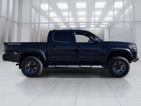 Used 2020 Toyota Tacoma TRD Off-Road w/ Technology Package AWD/4WD image 7