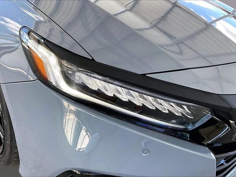 Used 2022 Honda Accord Touring image 29