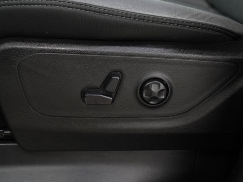 Used 2019 RAM 1500 Big Horn AWD/4WD image 26