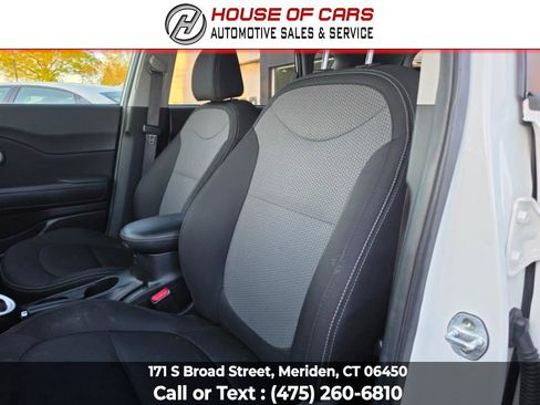 Used 2018 Kia Soul + FWD image 36