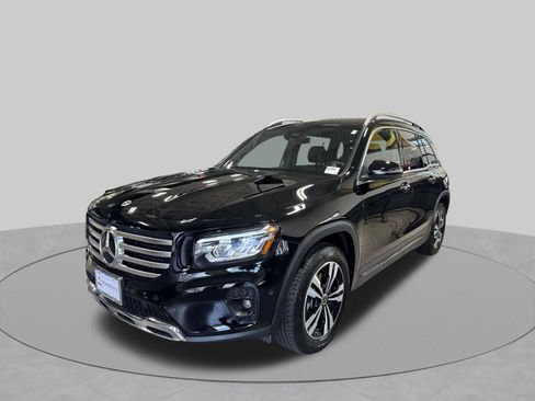 Used 2025 Mercedes-Benz GLB 250 image 9