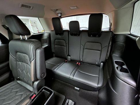 New 2026 Nissan Pathfinder Platinum image 12