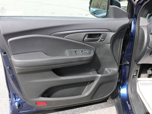 Used 2023 Honda Passport EX-L image 16