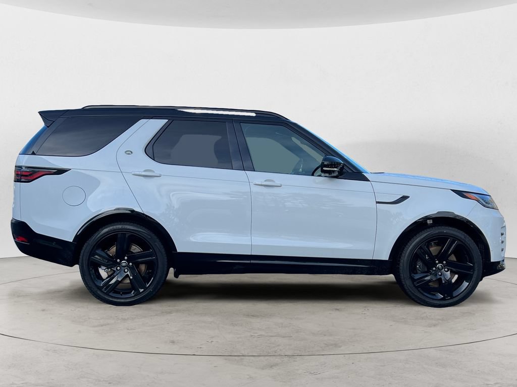 New 2025 Land Rover Discovery Dynamic SE AWD/4WD image 6