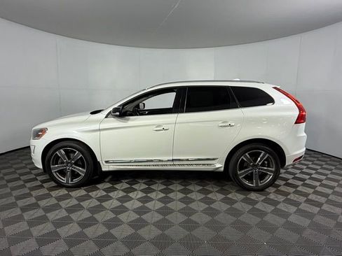 Used 2017 Volvo XC60 T6 Dynamic w/ Advanced Package image 8