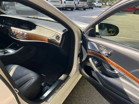 Used 2015 Mercedes-Benz S 550 4MATIC Sedan image 10