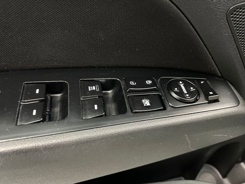 Used 2020 Hyundai Elantra SEL w/ Cargo Package (C1) image 12