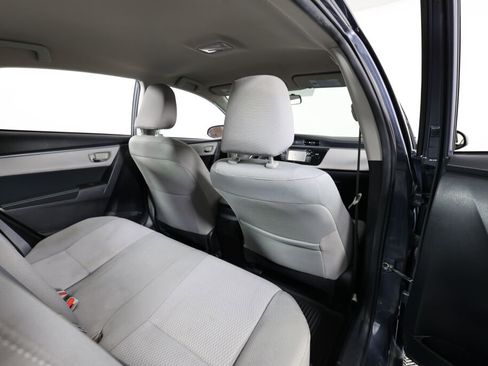 Used 2015 Toyota Corolla LE image 18