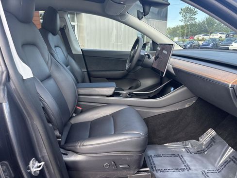Used 2021 Tesla Model Y Long Range AWD/4WD image 13