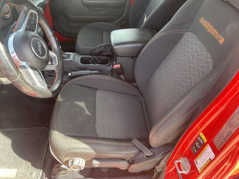 Used 2021 Jeep Gladiator Mojave AWD/4WD image 11