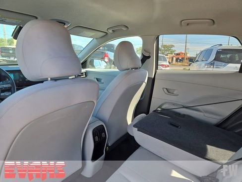 Used 2024 Hyundai Kona SEL image 23