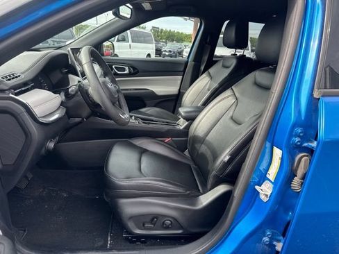 Used 2024 Jeep Compass Limited AWD/4WD image 12