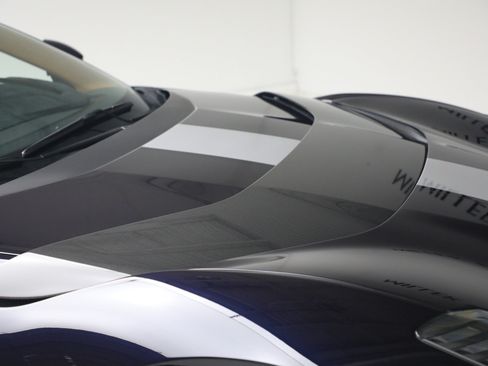 Certified 2022 Ferrari 812 Competizione RWD image 32