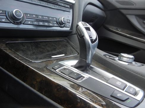 Used 2012 BMW 640i Convertible image 34