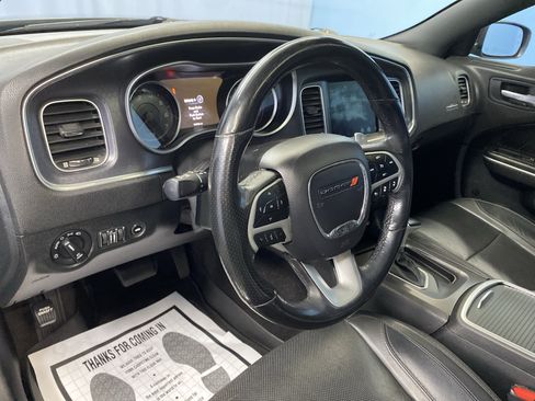 Used 2018 Dodge Charger GT image 10