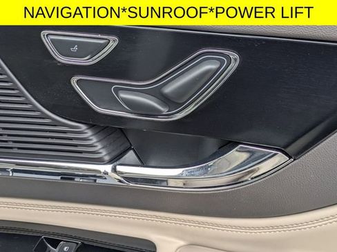 Used 2022 Lincoln Corsair Reserve w/ Elements Package image 38