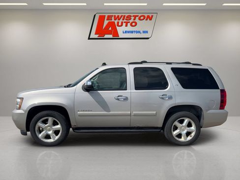 Used 2007 Chevrolet Tahoe LTZ w/ LTZ Preferred Equipment Group AWD/4WD image 2
